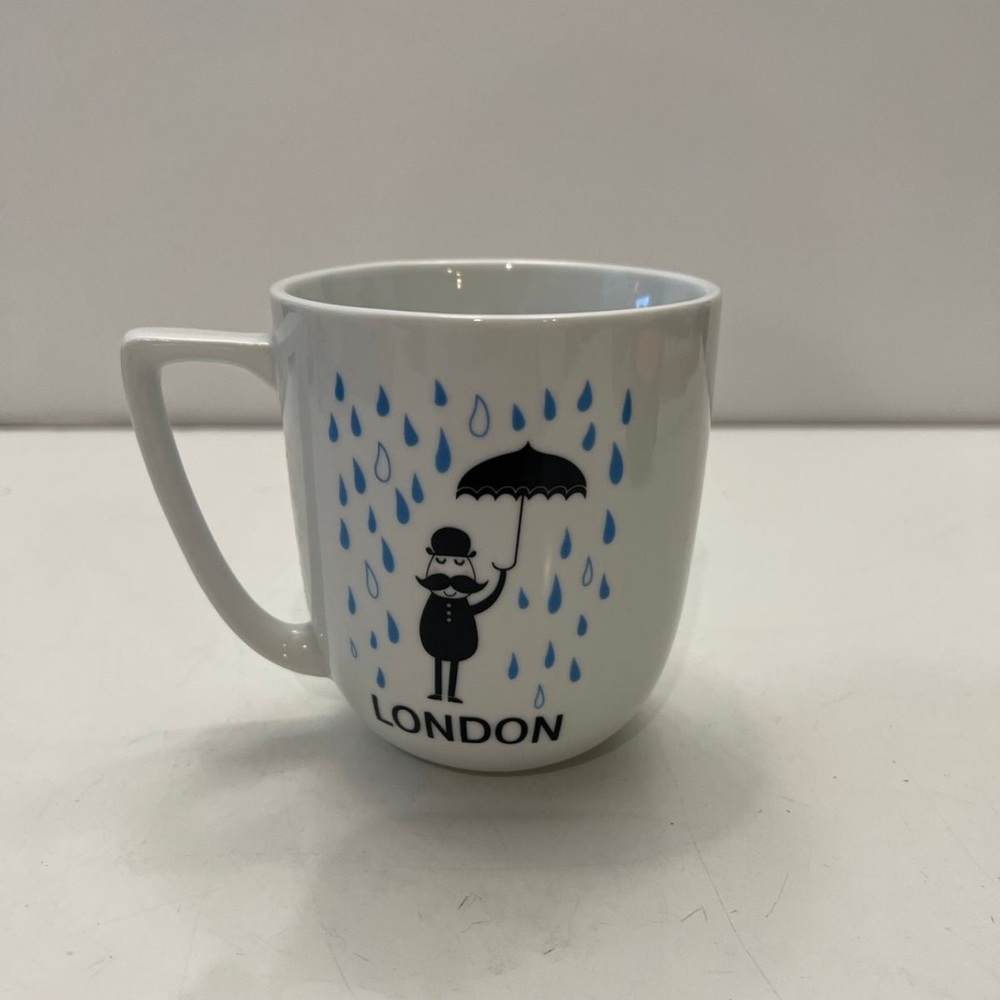 London Themed White Mug with Blue Raindrops